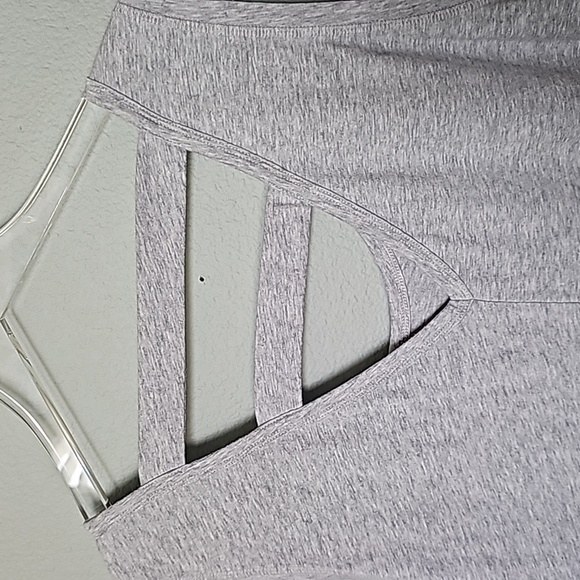 Livi stand strong workout gray tank 22/24 - Picture 5 of 7